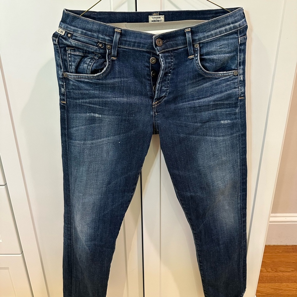 Cropped denim. Citizens of humanity Emerson style.
